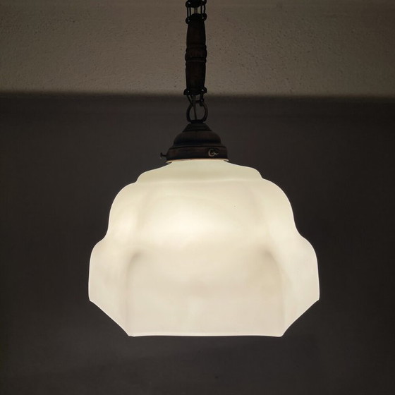 Image 1 of Art Deco hanglamp van wit opaalglas, jaren 1940