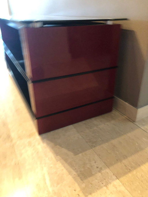 TV-Möbel aus Glas