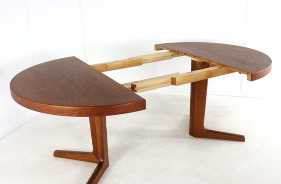 Image 1 of Danish design vintage round dining table extendable dining table