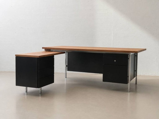Large Knoll International Partners Desk, Swiss Production, 1960s – Wood, Vintage (photo 7 of 15)