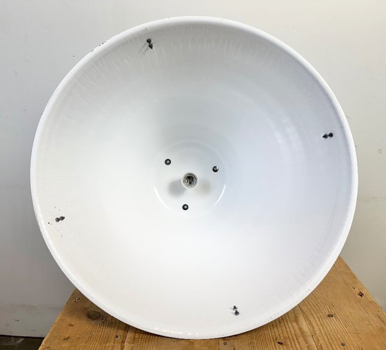 Image 1 of Grande lampe industrielle en émail blanc d'Elektrosvit, années 1990