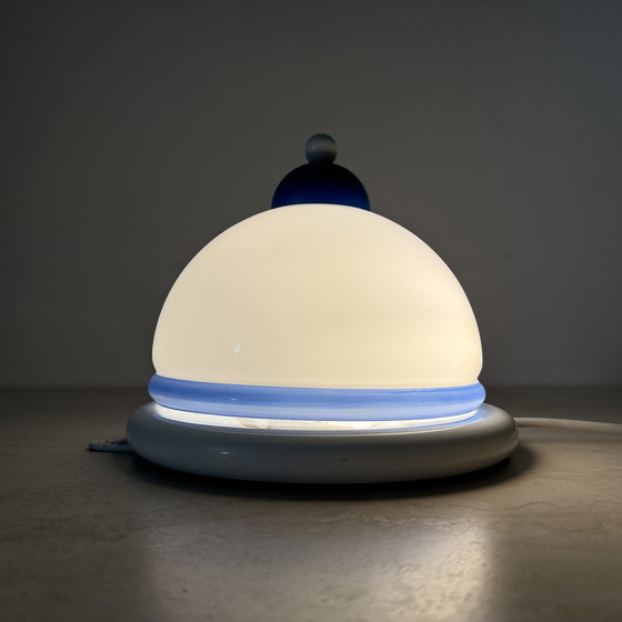 Image 1 of Applique vintage in vetro bianco e blu, anni '70