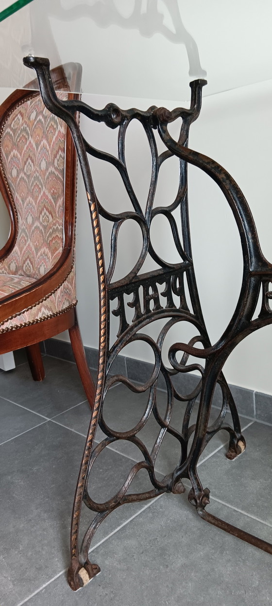 Image 1 of Einzigartiger Tisch