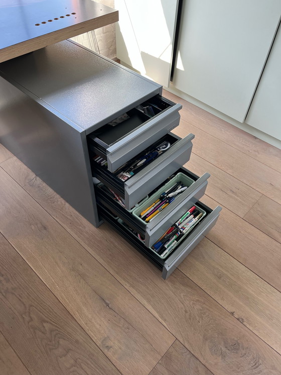 Image 1 of Normaler Schreibtisch Jean Nouvel