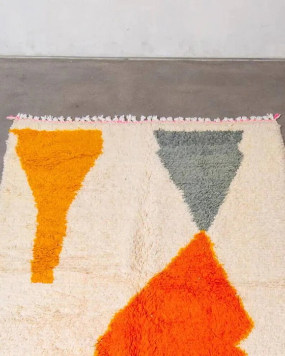 Alfombra bereber marroquí 250cm x 150cm – Wool, Modern (photo 4 of 6)
