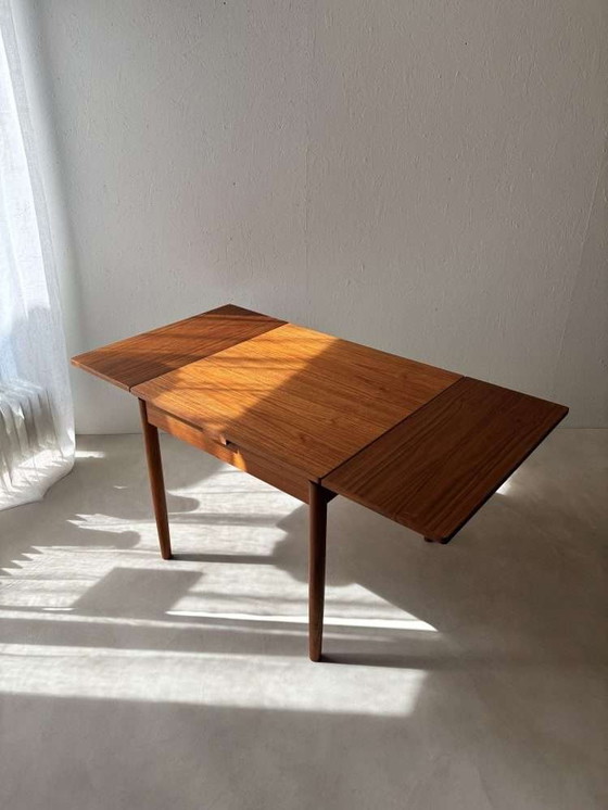 Image 1 of Skandinavisches Design Esstisch massiv Teak 1960s