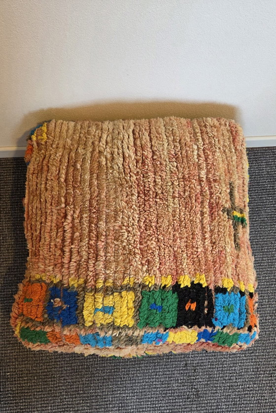 Image 1 of Pouf berbero fatto a mano in lana