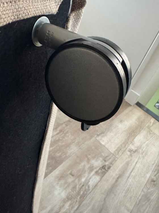 Image 1 of Linteloo; 4 persoons bank, love seat & hocker