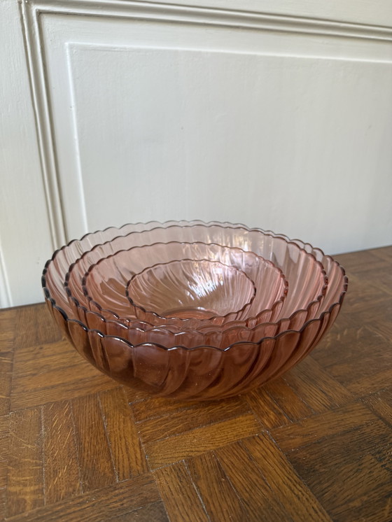 Image 1 of Set de 4 Ensaladeras de Cristal Rosa