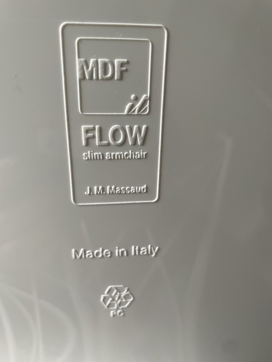 Image 1 of Poltrona Flow Slim imbottita LEM 4 gambe