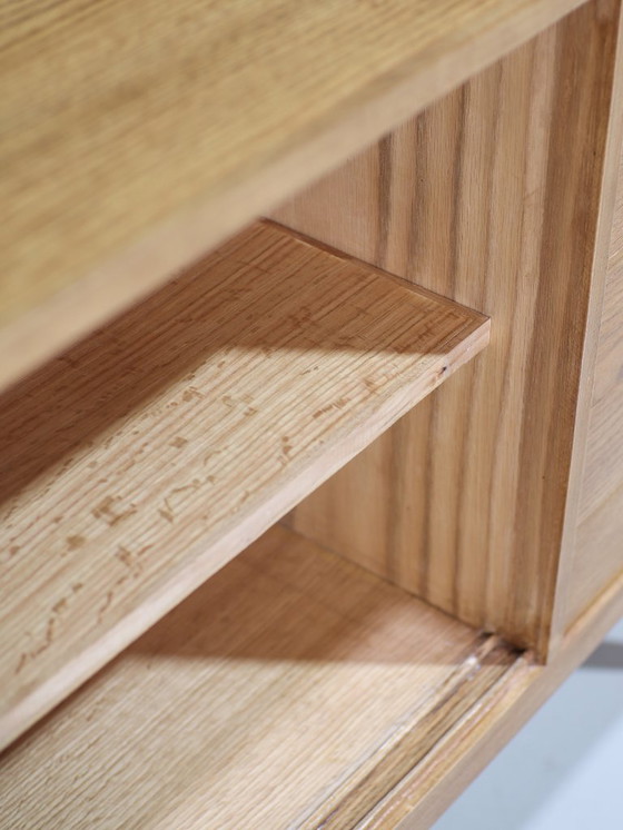 Image 1 of Buffet bas chêne vintage danois