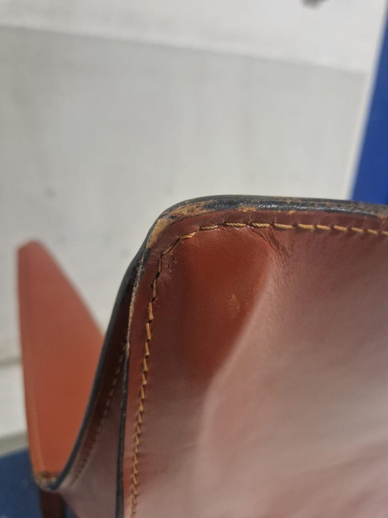 Cab 413 - Poltrona in cuoio color cuoio (codice rivestimento 1N) – Cassina, Sedie da pranzo, Leather (photo 4 of 7)