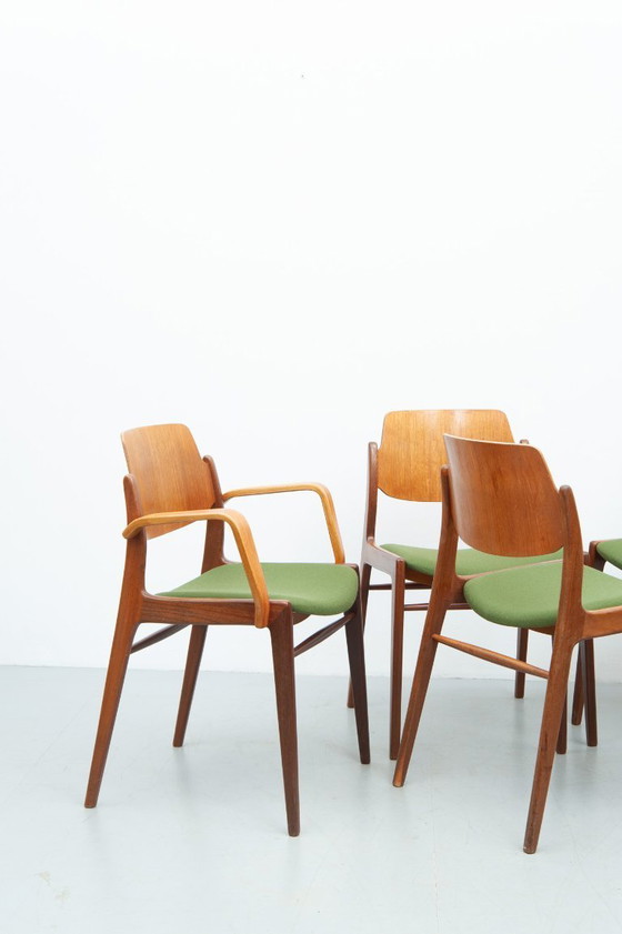 Image 1 of 4x C64 & 2x D64 eetkamerstoelen in teakhout van Hartmut Lohmeyer voor Wilkhahn (jaren 50)