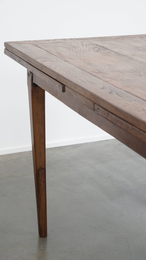 Image 1 of English antique extendable dining table