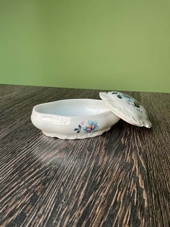 Image 1 of Caja de porcelana para guardar objetos pequeños