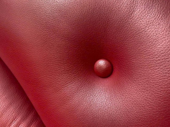 Image 1 of Silla de vestíbulo Eames Vitra 2008 color rojo piedra