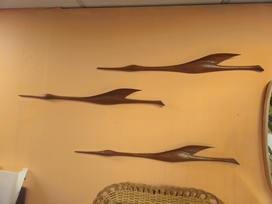 Image 1 of Set di 3 grandi uccelli da parete vintage in teak.