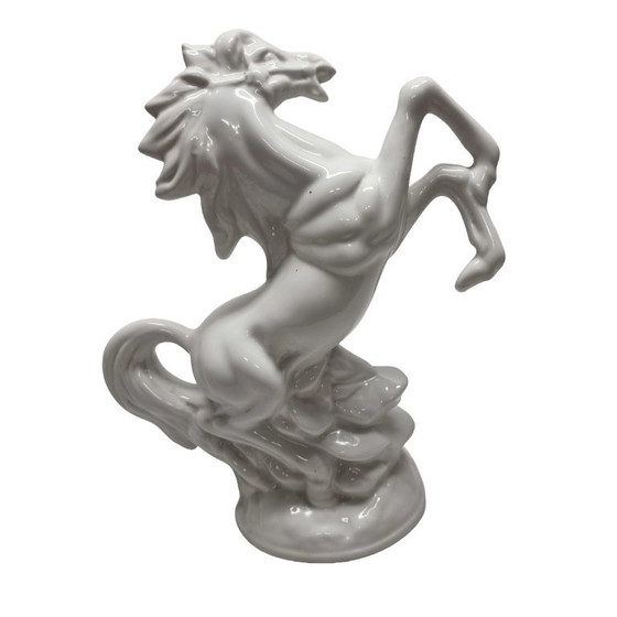 Image 1 of Cavallo rampante in ceramica d'epoca