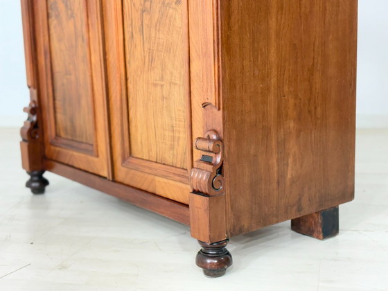 Image 1 of Beautiful antique Gründerzeit (late 19th-century) vertiko chest of drawers circa 1900 – elegant walnut veneer & brass fittings