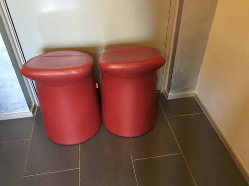 2 sgabelli in pelle Artifort