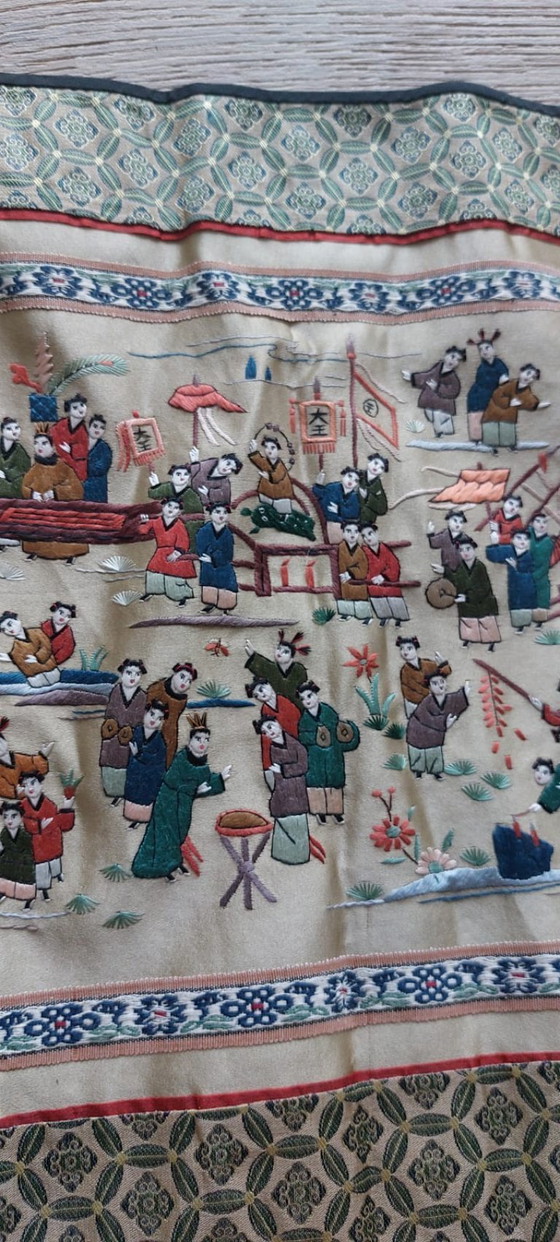 Image 1 of Chinees zijde borduurwerk vintage wanddoek