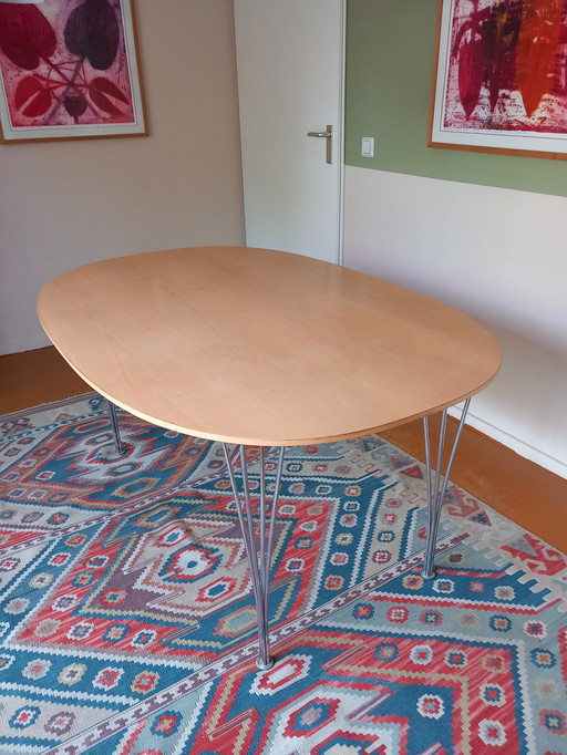 Fritz Hansen Superellipse Tafel