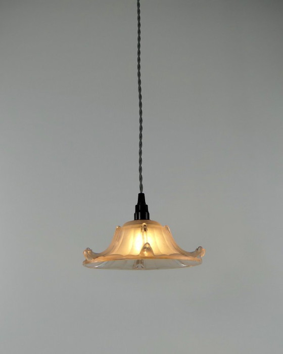 Image 1 of Vintage art deco pendant lamp with a frosted ribbed block-shaped glass shade in Ezan style.