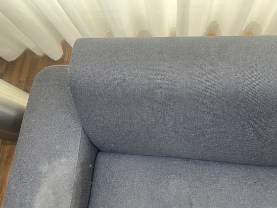 Image 1 of Canapé trois places moderne bas couleur anthracite