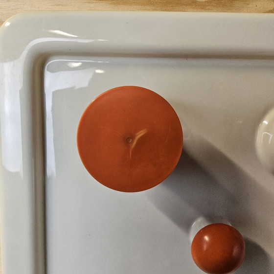 Image 1 of Appendiabiti da parete arancione vintage/spaziale con specchio (anni '70) appendiabiti in plastica e specchio