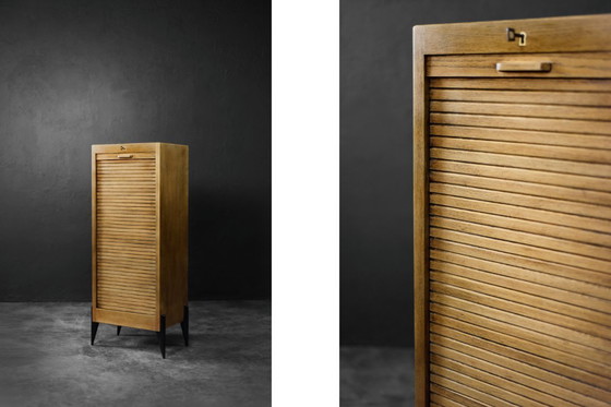 Image 1 of Vintage industriële Deense rolluikkast van bruin eikenhout met meerdere lades, jaren 50