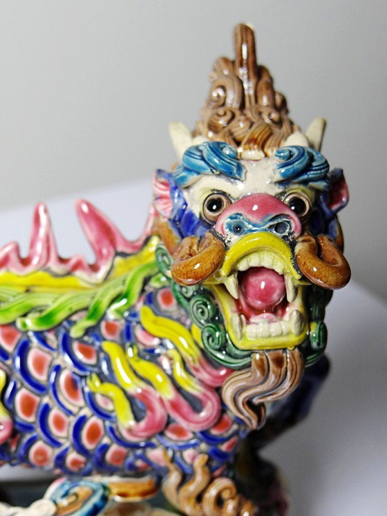 Gesigneerde Chinese polychrome geëmailleerde Jiaozhi keramiek Qilin/Kylin met doos – Vintage (photo 8 of 15)