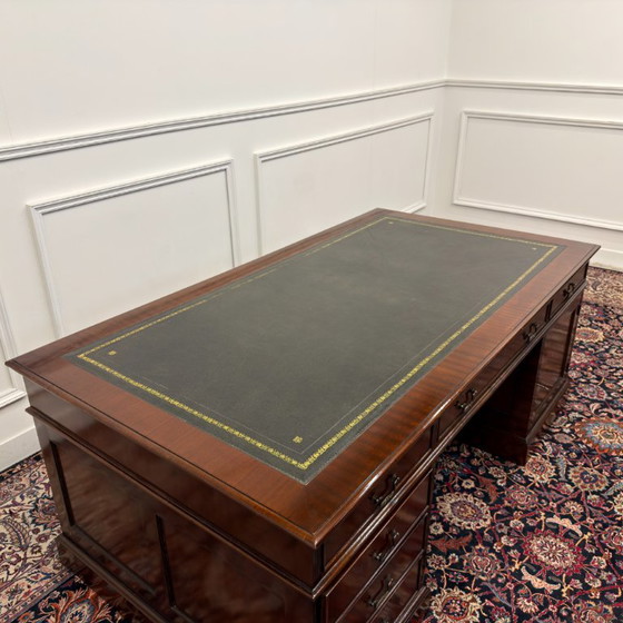 Scrivania da partner classica inglese molto grande – Scrivanie, Leather, Wood (photo 16 of 19)