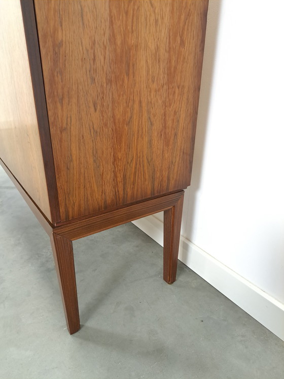 Image 1 of Meuble Palette Möbel en placage de bois de rose avec 4 compartiments et poignées rondes vintage