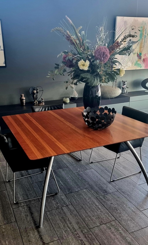 Eetkamertafel van Art of living