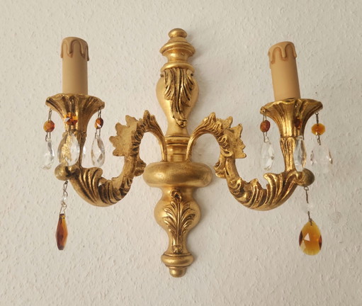 Hand-carved antique Florentine wall hanging with crystal pendants, gilded with gold leaf, Baroque Rococo, (photo 2 of 15)