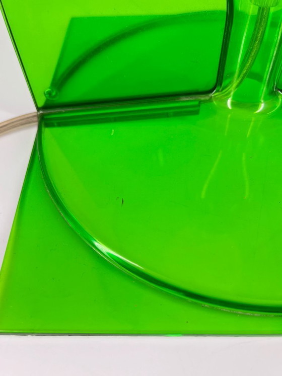 Image 1 of Lampe de table Kartell « Take » verte – Design de Ferruccio Lavia, fabriquée en Italie
