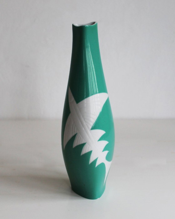 Image 1 of Vase en céramique verte des années 1960, créé par Jaroslav Jezek pour Royal Dux.