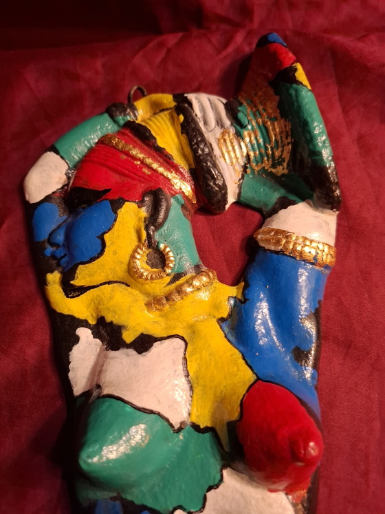 Postmodernes Pop-Art-Wandrelief aus Aluminiumguss, 31 cm – Stil von Niki de Saint Phalle – Wanddekoration (photo 4 of 8)