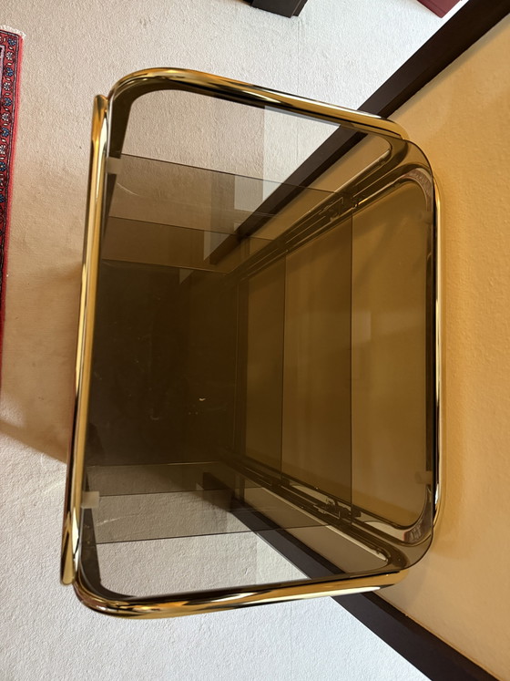 Image 1 of Bijzettafelplank van messing en rookglas