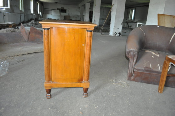 Antiek Biedermeier Hongaars Nachtkastje (photo 3 of 9)
