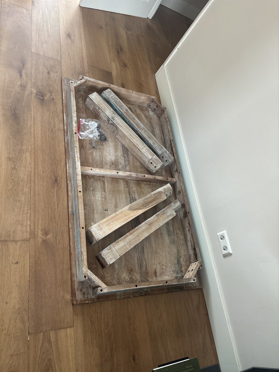 Image 1 of Table de salle à manger industrielle avec couleur