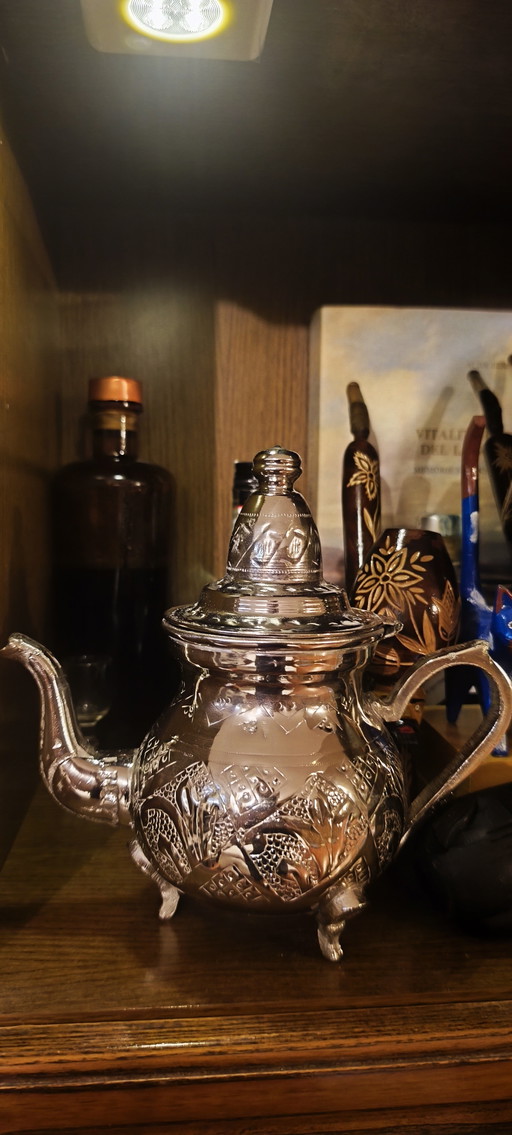 Je vends une magnifique théière, hauteur 18 cm. – tafelaccessoires, Metal