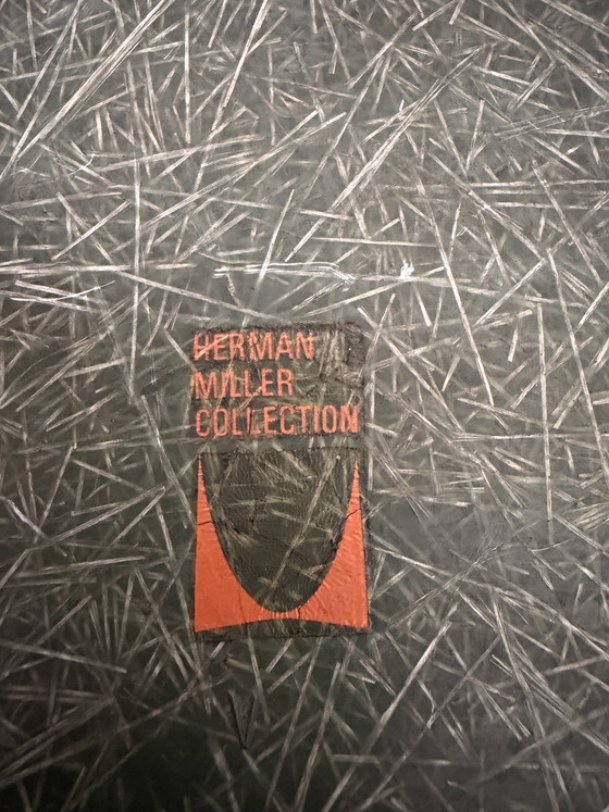 Image 1 of Chaise coque Eames verte Herman Miller (fibre de verre)