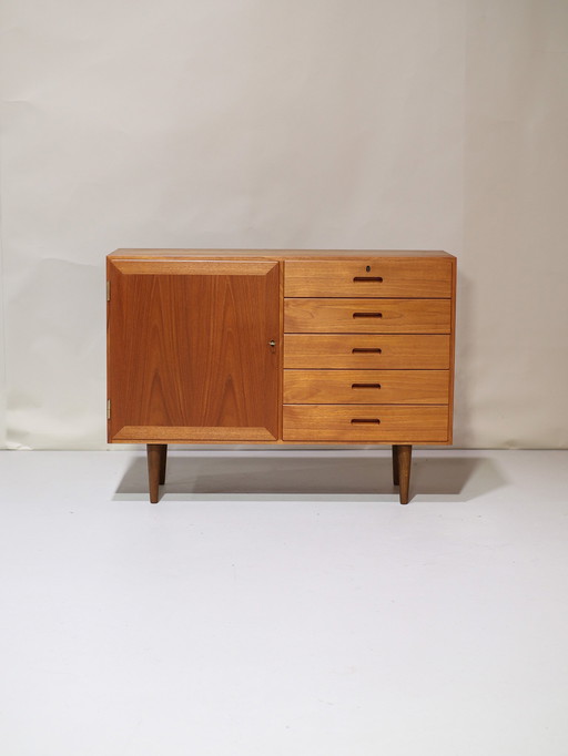 Sideboard Kai Winding chest of drawers teak Danish