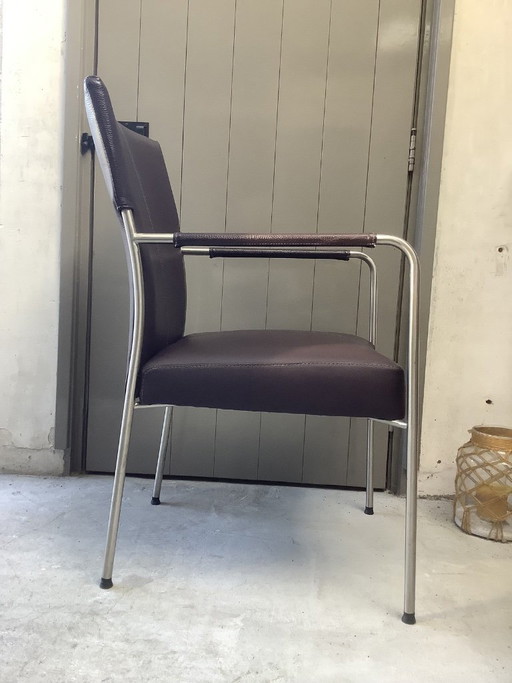 6 sillas Bert Plantagie en piel color berenjena