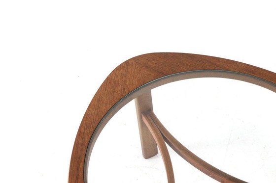 Image 1 of Table basse Nathan avec verre vintage 'Bicester'