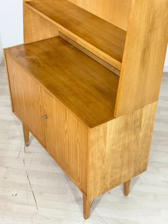 Image 1 of Mobile Hellerau vintage / Credenza alta di metà secolo / Cassettiera / Serie 602 Senesche