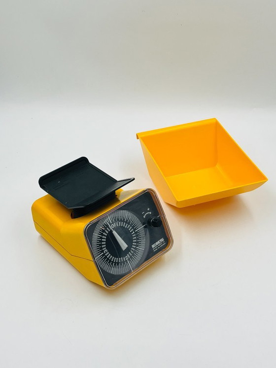 Image 1 of EKS Bengt Ek kitchen scale, saffron yellow, Swedish design