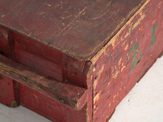 Malle rustique ancienne peinte en rouge – Europe Centrale, circa 1880 – Armoires de rangement, Rustic (photo 18 of 40)