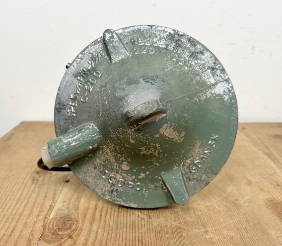 Image 1 of Lampada da bunker industriale verde di Polam Gdansk, anni '60